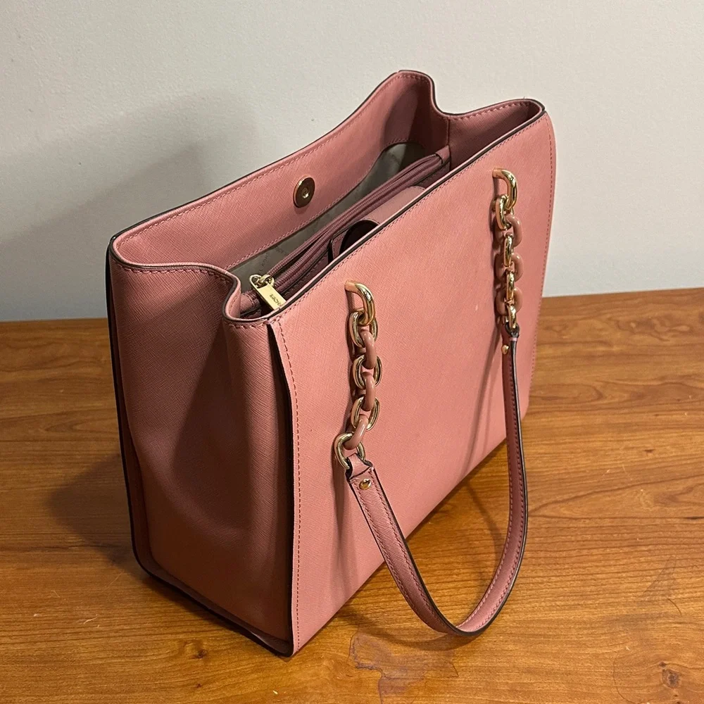 Michael Kors Blush Shoulder Bag with Gold Accents - Picture 3 of 4